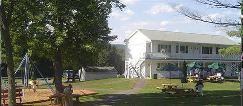 Gavin'S Iris H Country Inn Cornwallville ภายนอก รูปภาพ