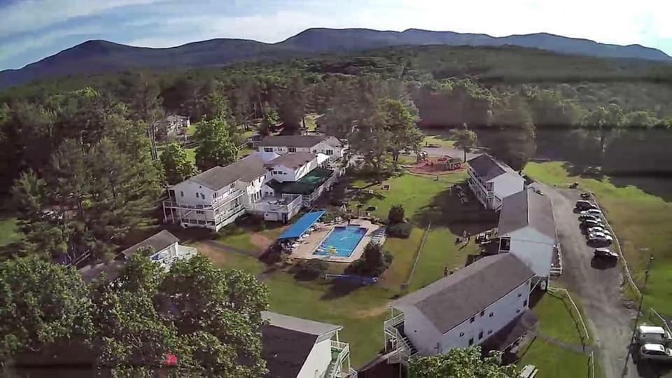 Gavin'S Iris H Country Inn Cornwallville ภายนอก รูปภาพ